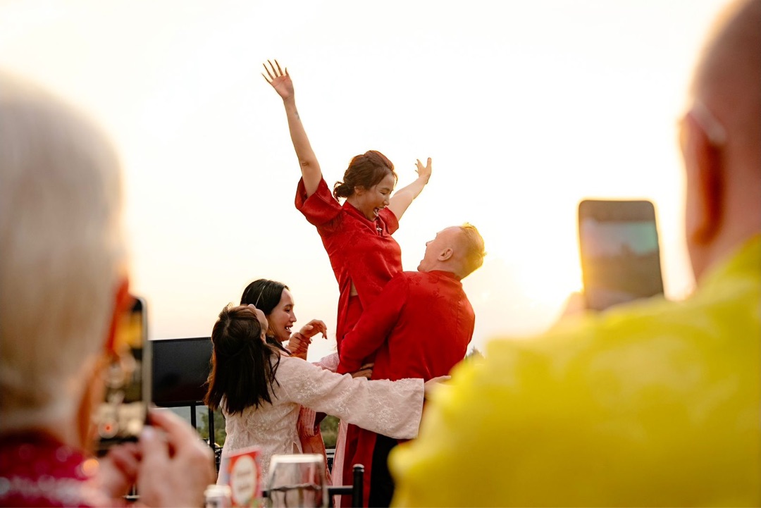 Clément & Sophia, heureux ensemble au coucher du soleil